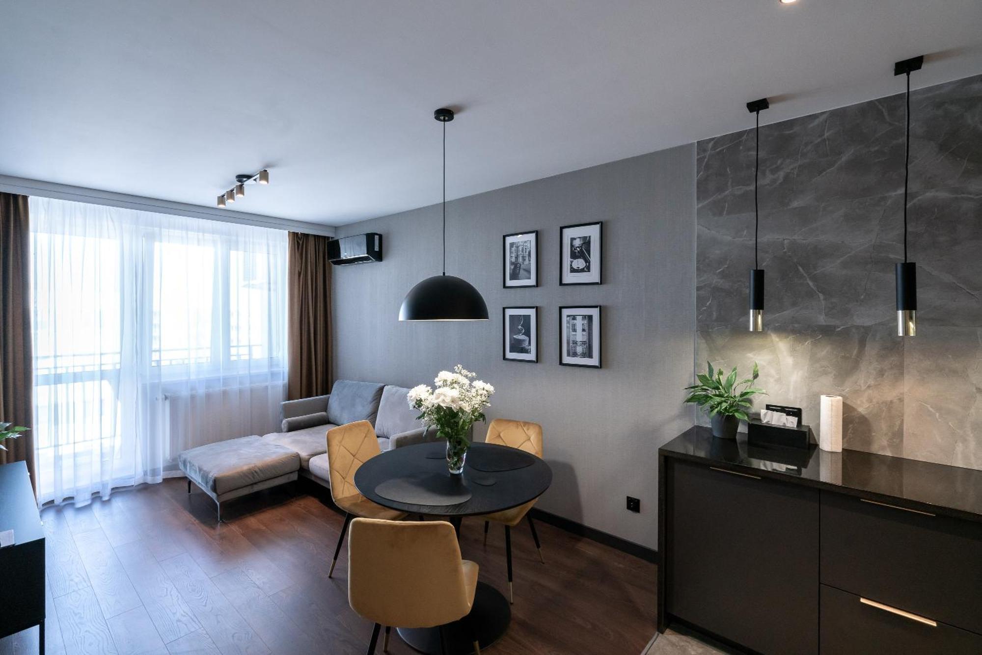 Noche Apartamenty Premium Biała Podlaska Exterior foto